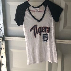 Detroit tigers t-shirt